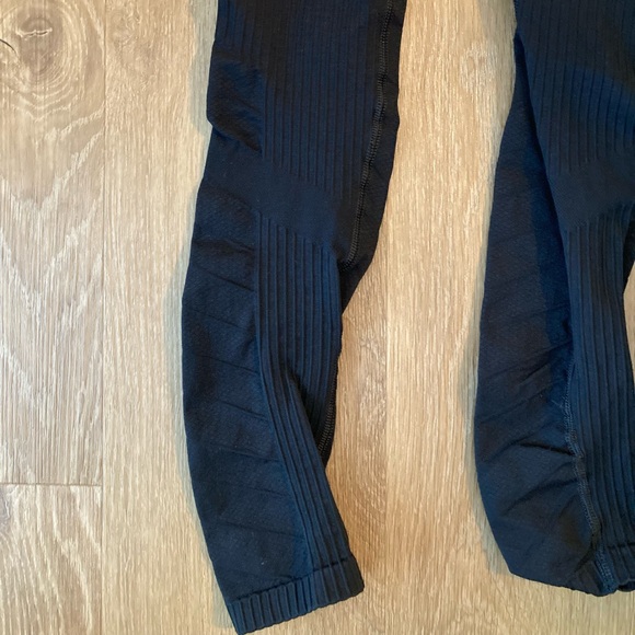 Blanqi maternity contour leggings black size small - Picture 8 of 9